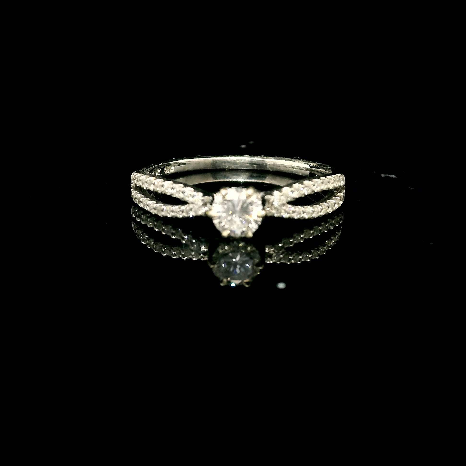 Diamond Engagement Rings-Natural