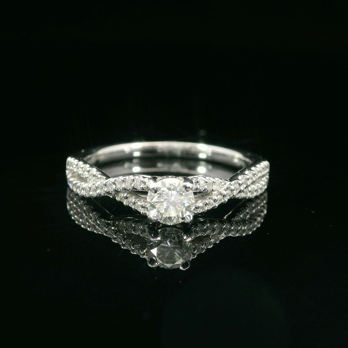 Diamond Engagement Rings-Natural