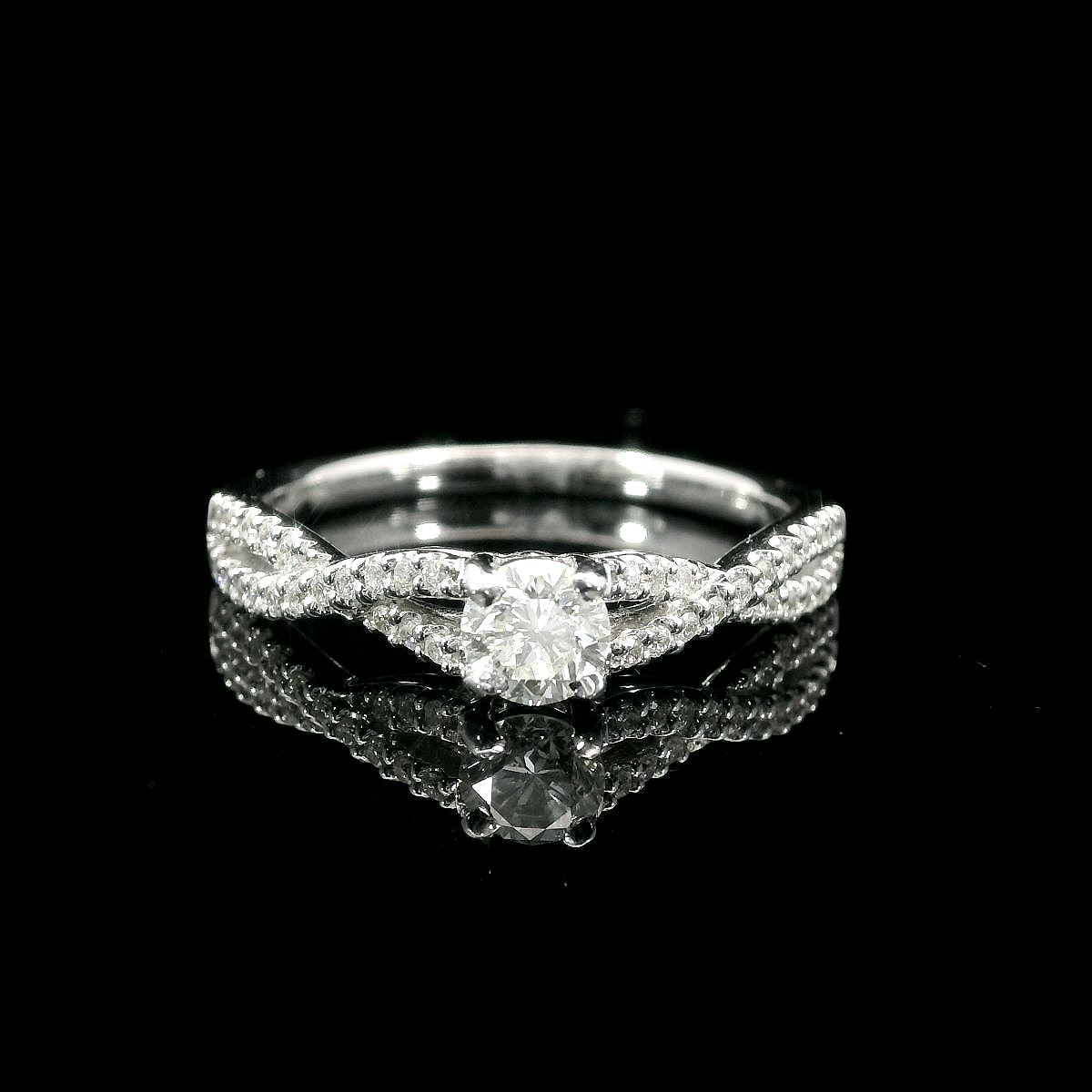 Diamond Engagement Rings-Natural